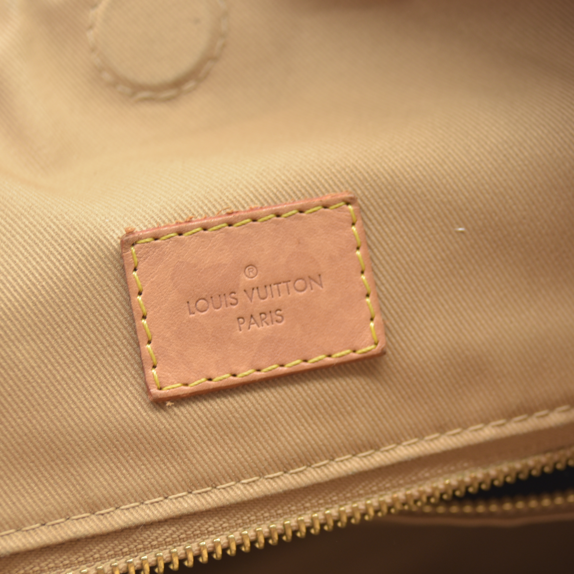 $1990 2019 Louis Vuitton LV Monogram Graceful PM TX3169