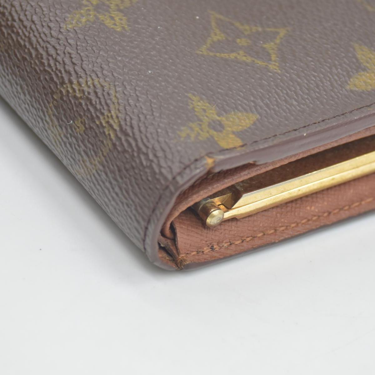$750 1998 Louis Vuitton Kisslock French Wallet CONSIGNMENT MI0928