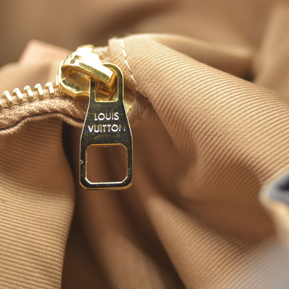 $1990 2019 Louis Vuitton LV Monogram Graceful PM TX3169