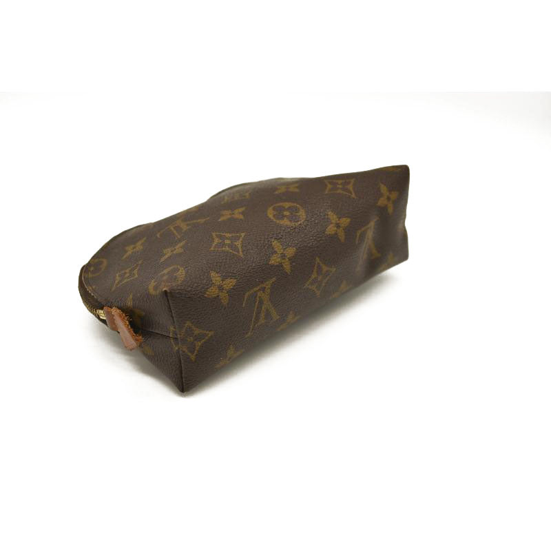 LOUIS VUITTON  Monogram Cosmetic Pouch CA0061