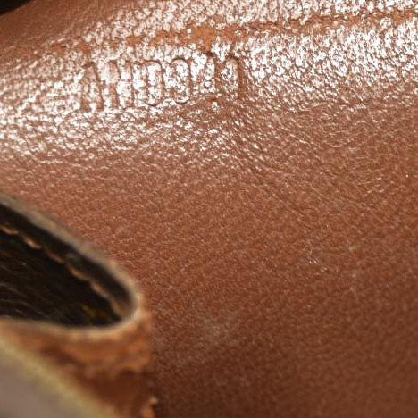 Louis Vuitton  Monogram Toiletry Pouch 26 AN0941