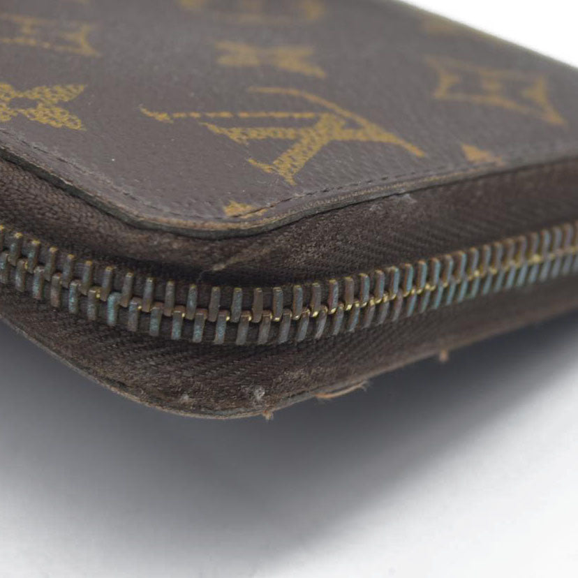 $915 Louis Vuitton 2011 LV Monogram Zippy Wallet CA1131