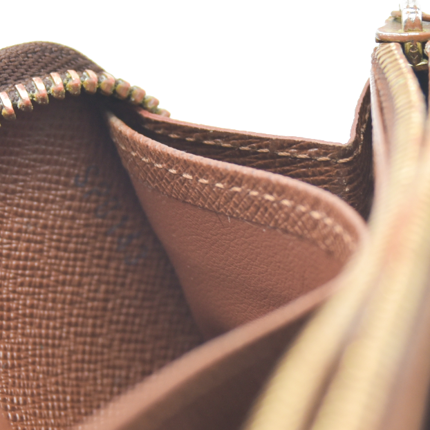 AUCTION $915 Louis Vuitton Monogram Zippy Wallet SP0143 2013