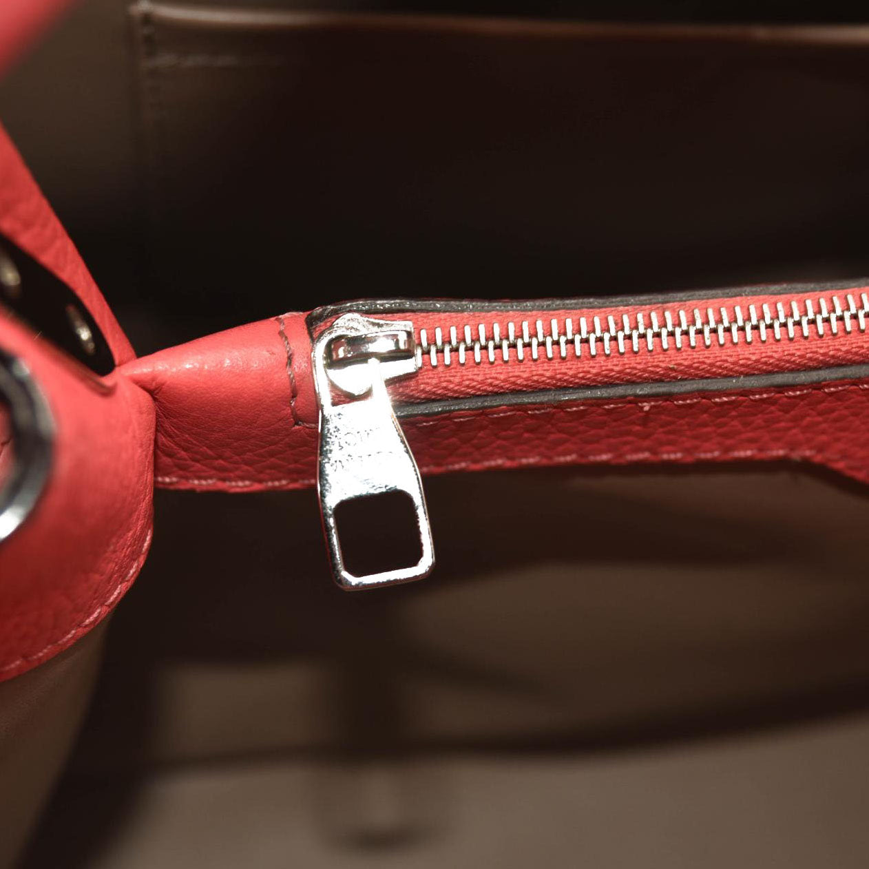 USED LOUIS VUITTON Taurillon Capucines MM Rose Litchi