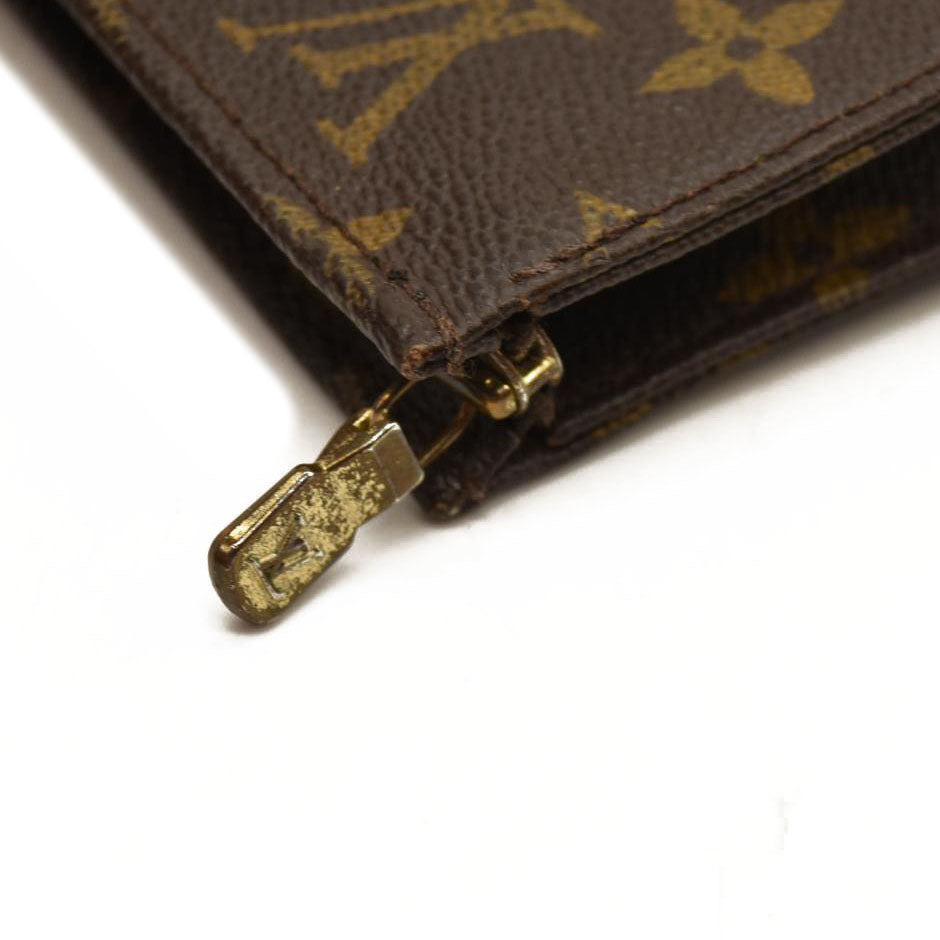 Louis Vuitton  Monogram Toiletry Pouch 15 TH1900