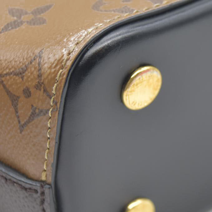 Louis Vuitton  Reverse Monogram Bento Box EW