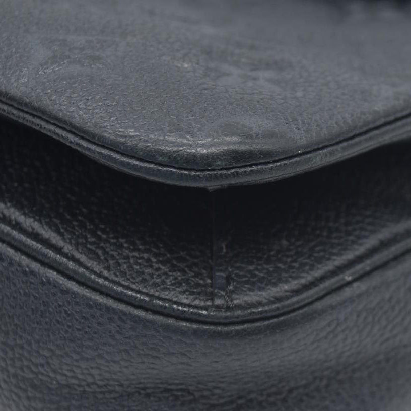 $3000 Louis Vuitton Monogram Pochette Métis SD0139