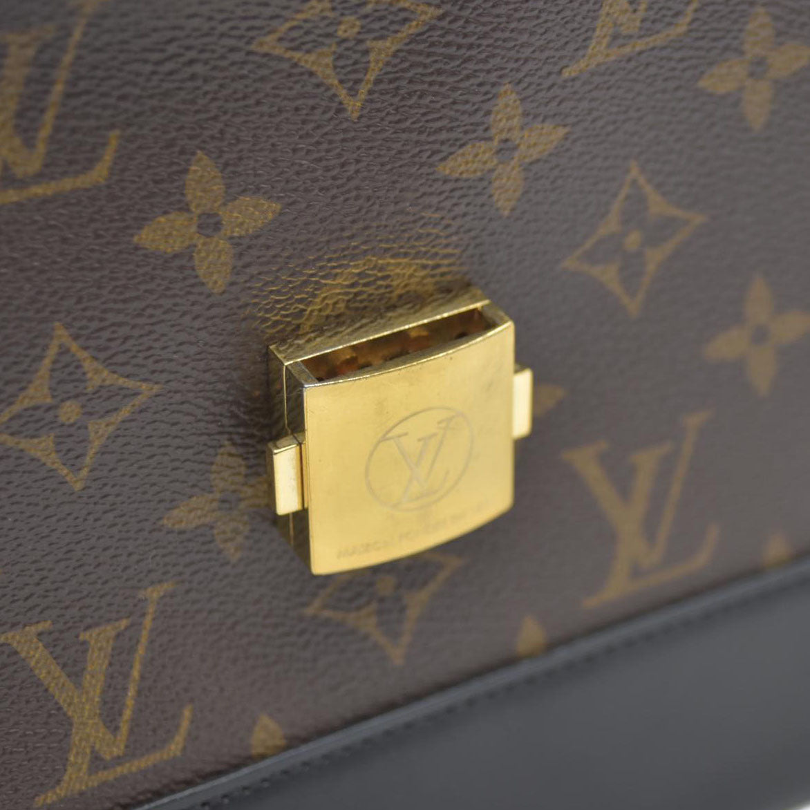 Louis Vuitton  Reverse Monogram Bento Box EW