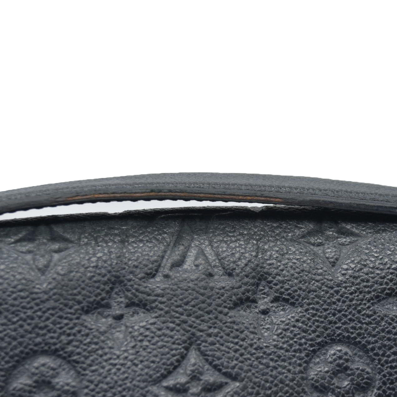 $3000 Louis Vuitton Monogram Pochette Métis SD0139