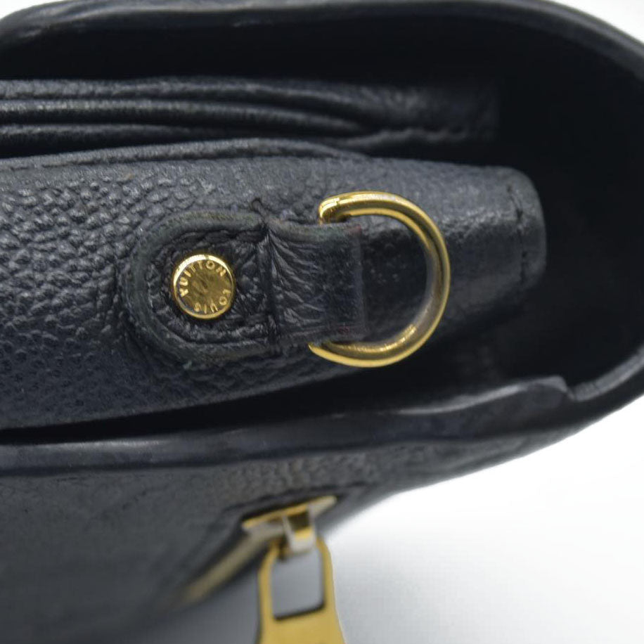 $3000 Louis Vuitton Monogram Pochette Métis SD0139