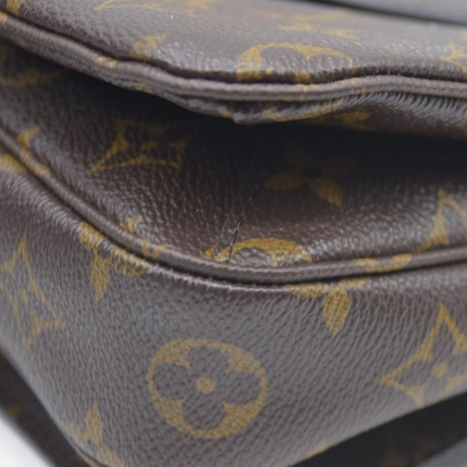 $2760 2016 Louis Vuitton  Monogram Pochette Metis DU1166