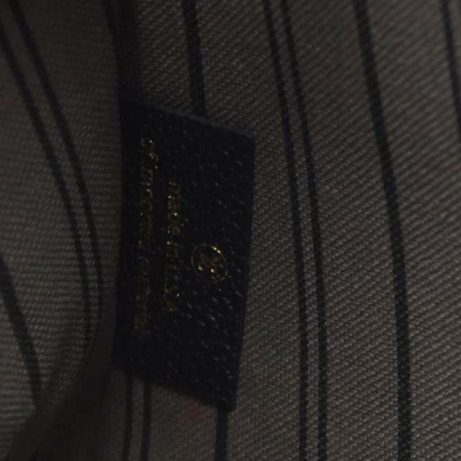 $3000 Louis Vuitton Monogram Pochette Métis SD0139