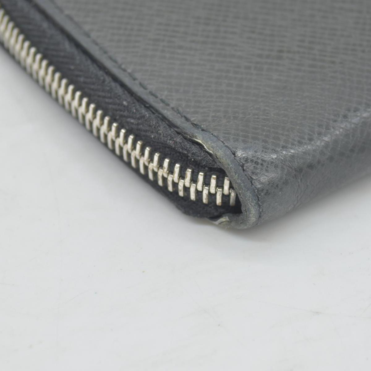 LOUIS VUITTON Zippy Wallet Vertical Purse black Taiga CONSIGNMENT