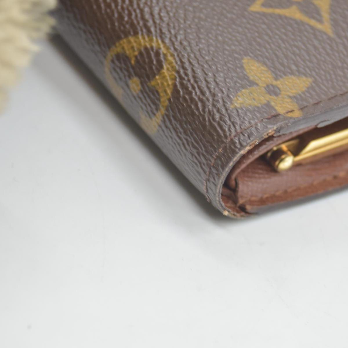 $750 2003 Louis Vuitton Kisslock French Wallet CONSIGNMENT CA0093