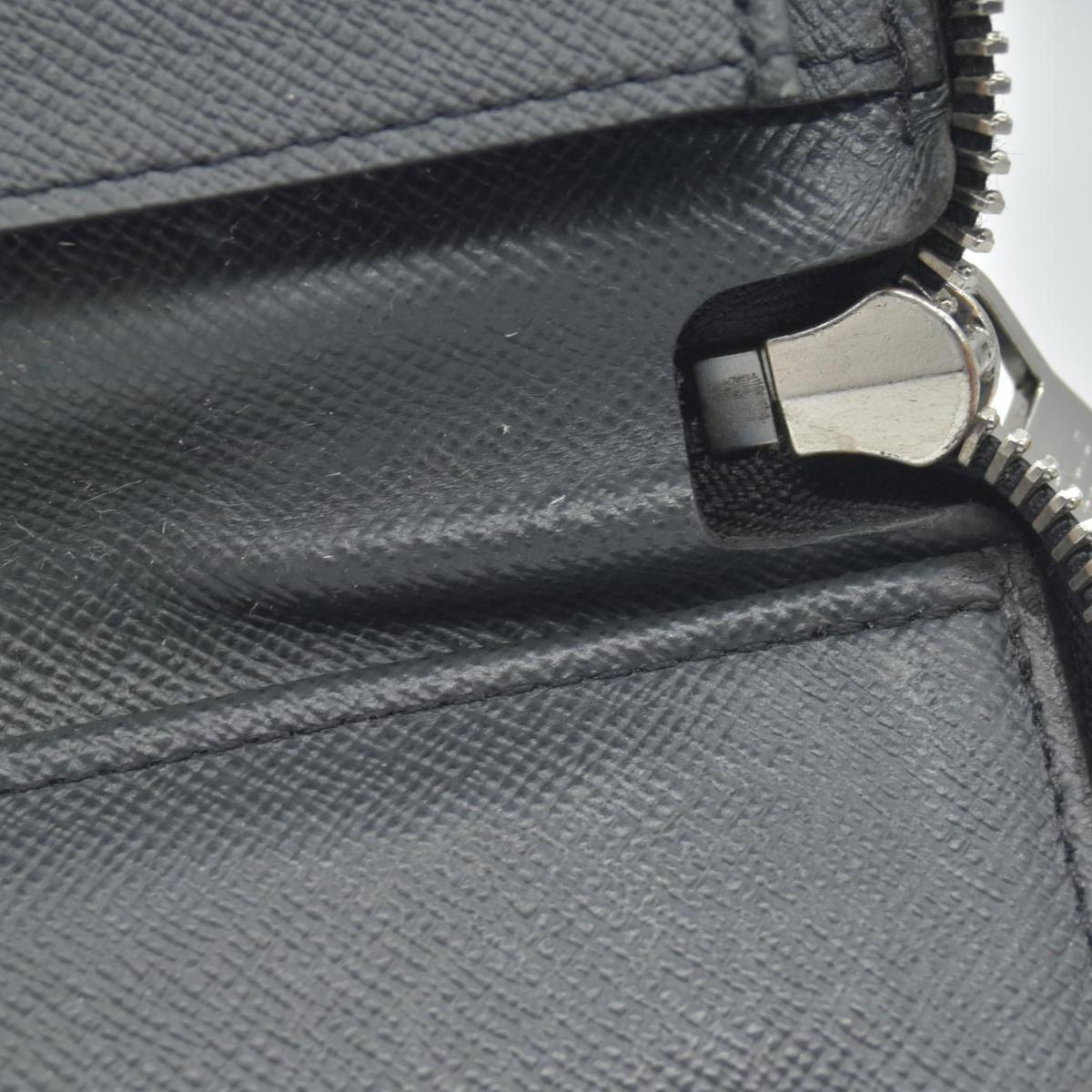 LOUIS VUITTON Zippy Wallet Vertical Purse black Taiga CONSIGNMENT