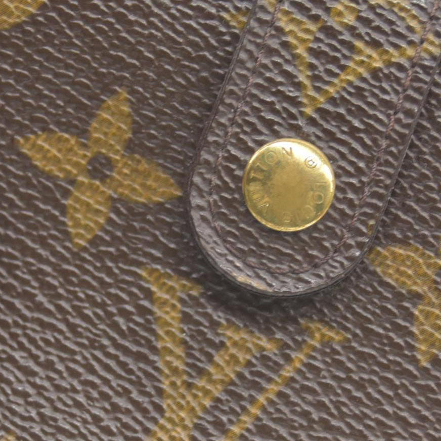 $750 2003 Louis Vuitton Kisslock French Wallet CONSIGNMENT CA0093
