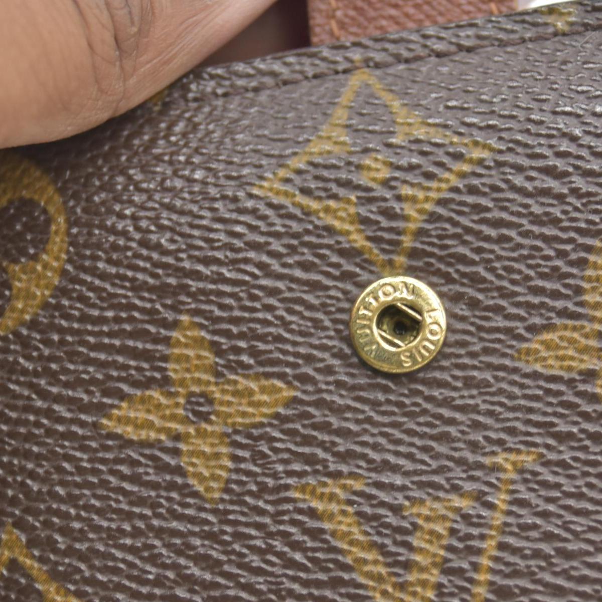 $750 2003 Louis Vuitton Kisslock French Wallet CONSIGNMENT CA0093