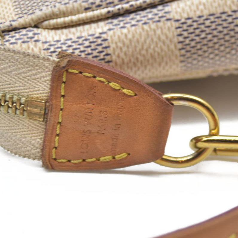 $1650 Louis Vuitton  Damier Azur Pochette Accessories NM MB5230