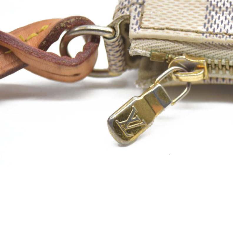 $1650 Louis Vuitton  Damier Azur Pochette Accessories NM MB5230