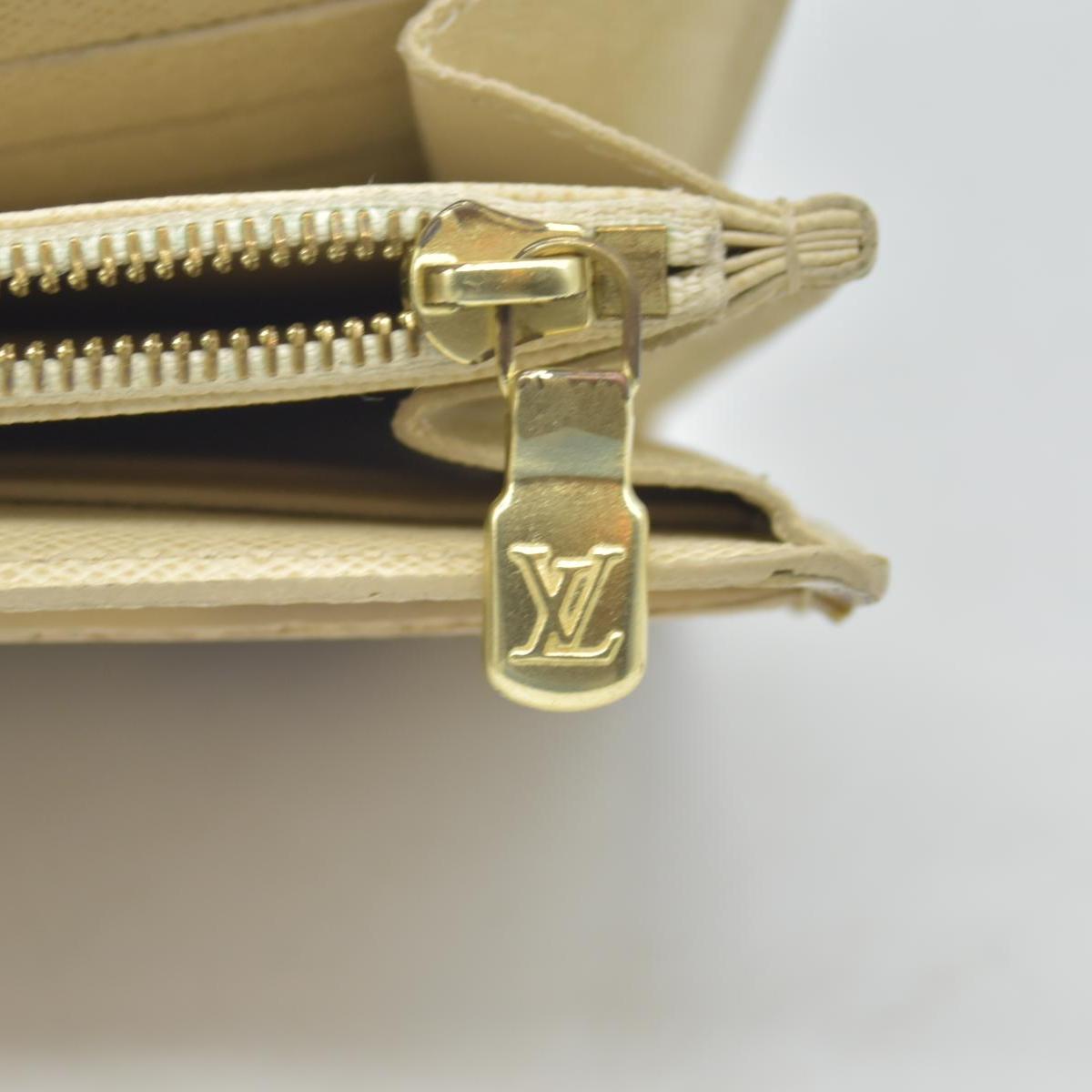$775 Louis Vuitton Damier Azur Sarah Wallet NM CONSIGNMENT