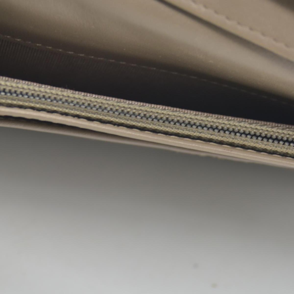 $900 2010 Chanel Caviar Yen Bifold Wallet Beige CONSIGNMENT