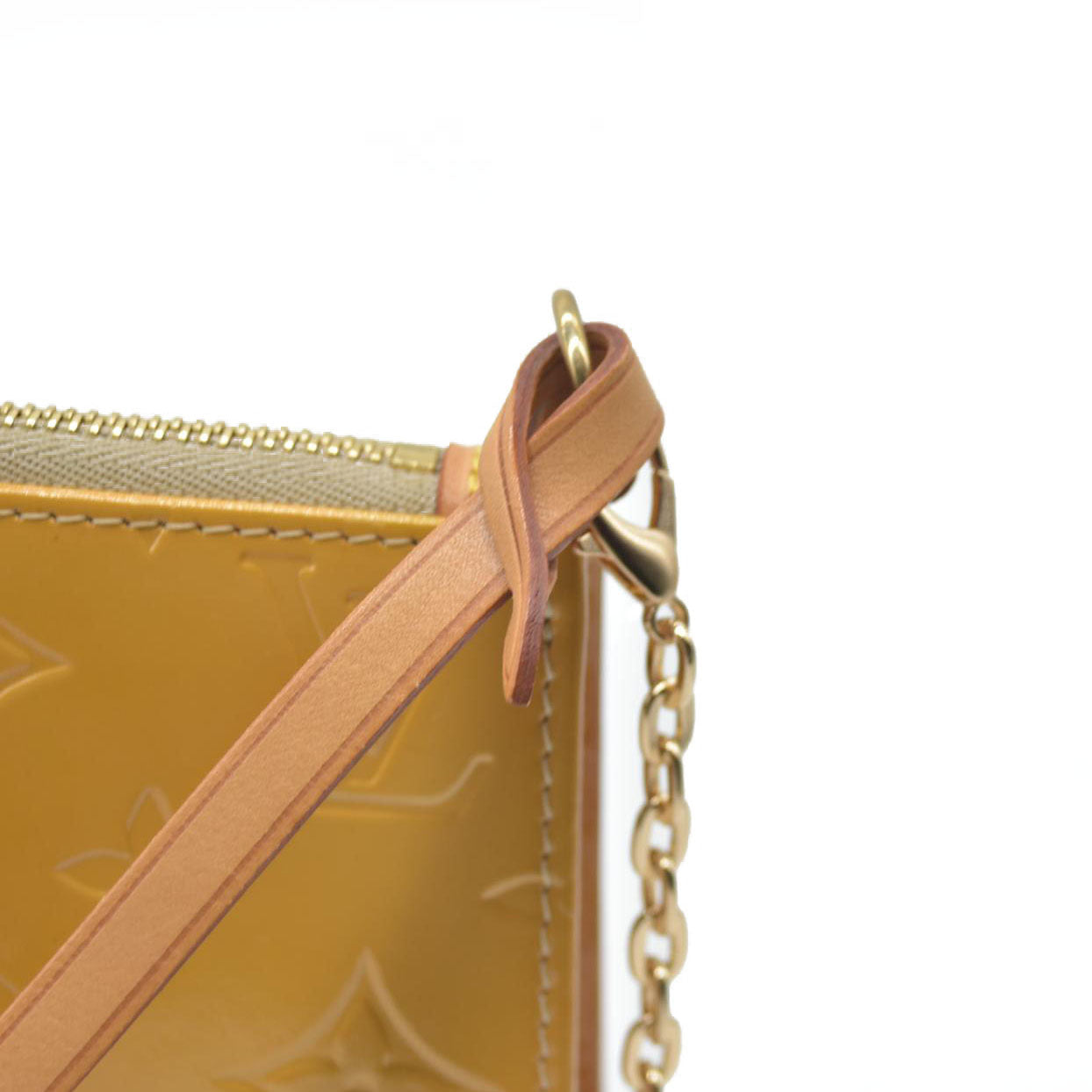 $740 Louis Vuitton  Vernis Lexington Pochette Beige