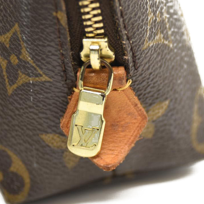 Louis Vuitton  Monogram Cosmetic Pouch CA0044