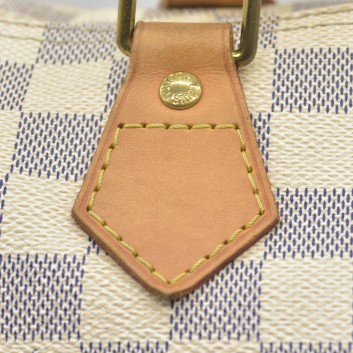 $1630 Louis Vuitton Damier Azur Speedy 30 DU4009