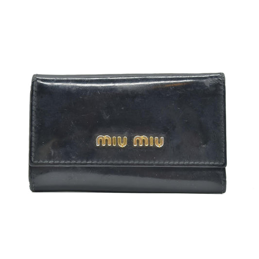 $440 MIU MIU Logo Patent Leather 6 Ring Key Case Black CONSIGNMENT