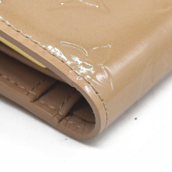AUCTION $935 Louis Vuitton  Vernis French Purse Wallet Beige