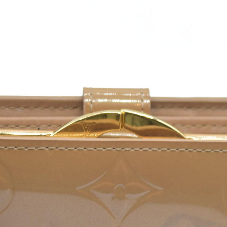 AUCTION $935 Louis Vuitton  Vernis French Purse Wallet Beige