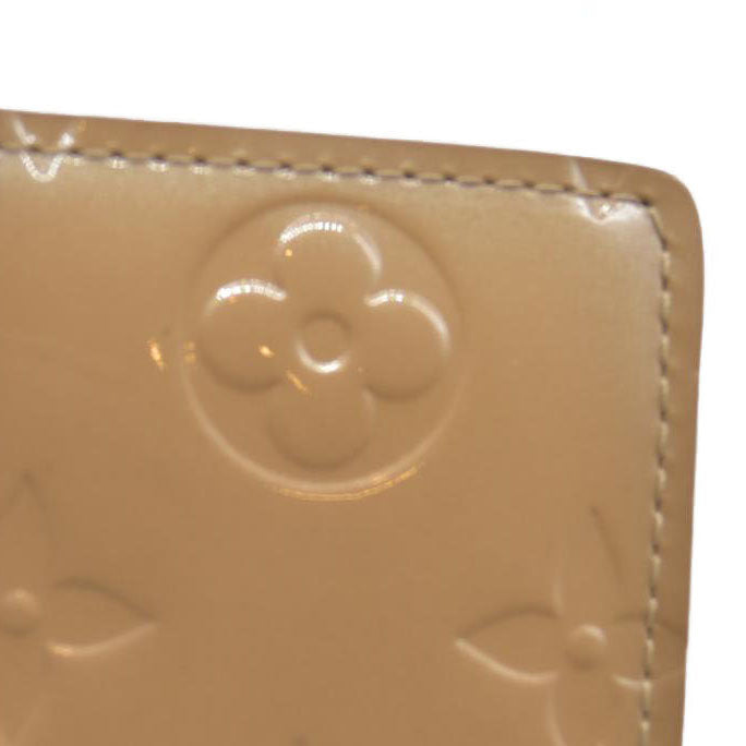 AUCTION $935 Louis Vuitton  Vernis French Purse Wallet Beige
