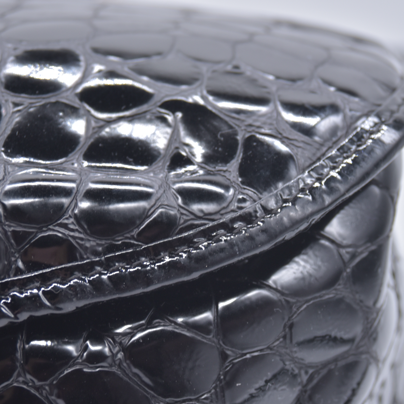 $1850 Christian Dior Patent Leather Croc-Embossed 61 Tote Vintage CONSIGNMENT