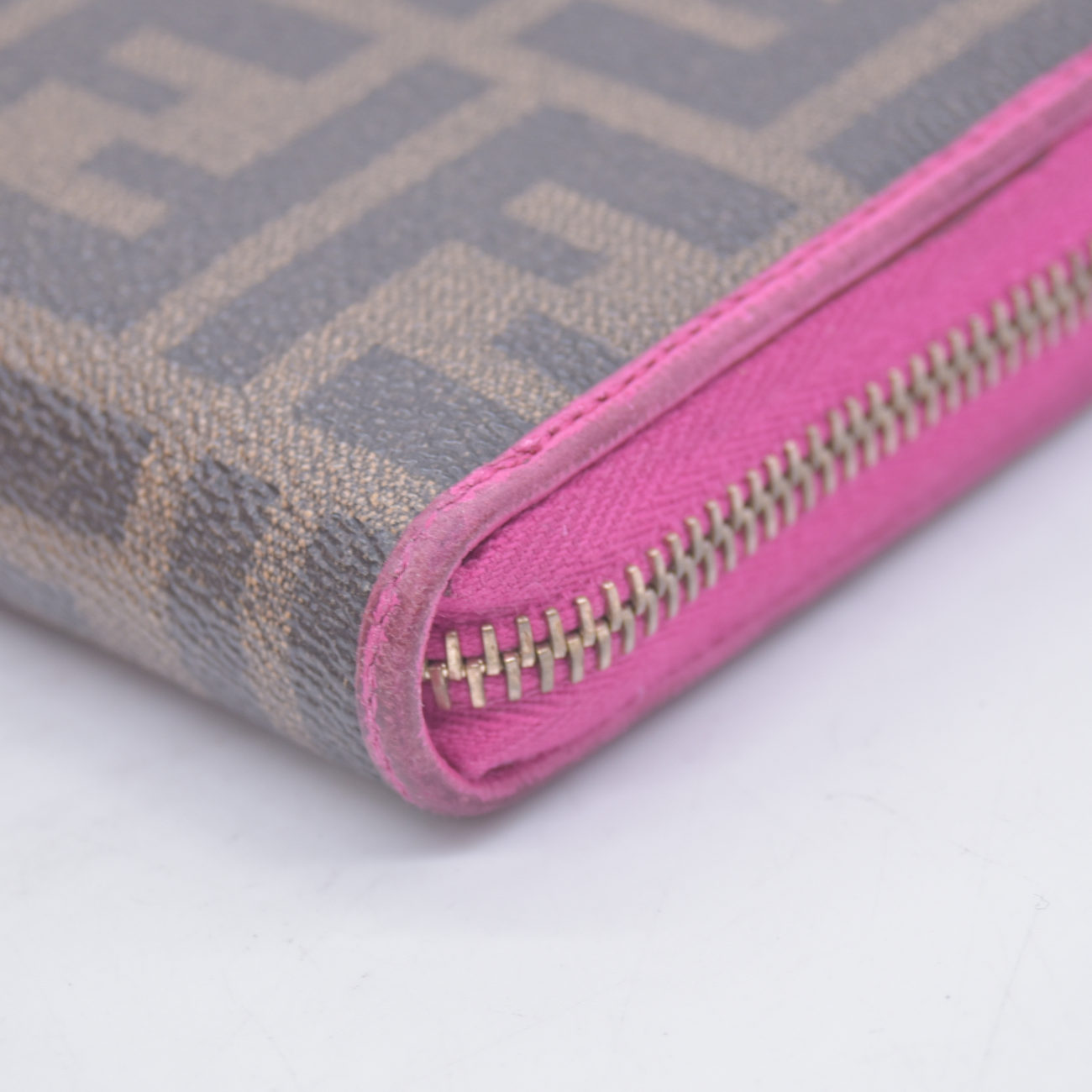 $930 Fendi Zucca Pink Monogram Zip Around Wallet CONSIGNMENT
