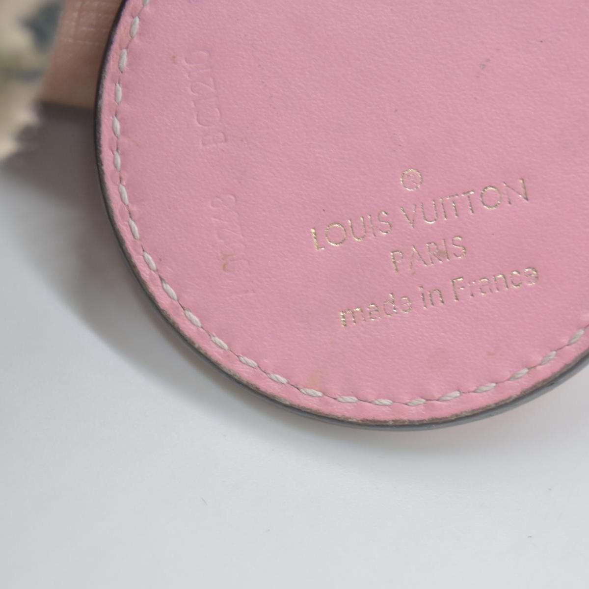 $370 Louis Vuitton  Vernis Monogram Valentine's Heart Bag Charm & Key Holder CONSIGNMENT