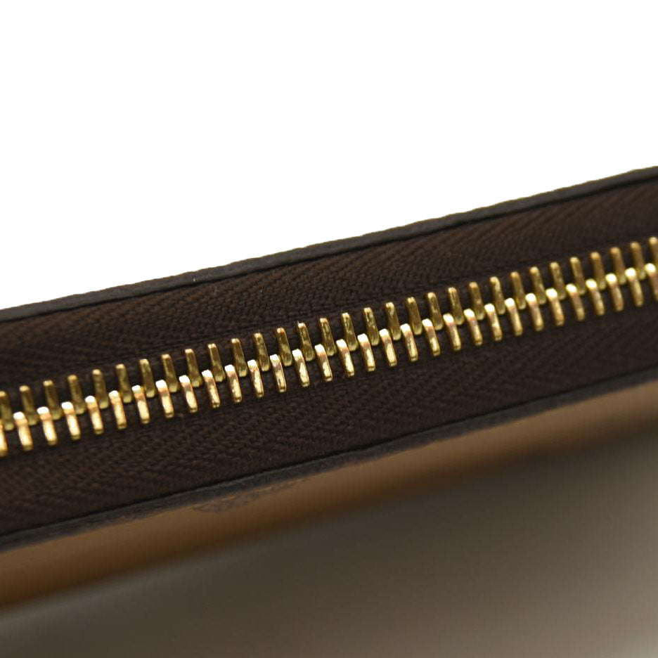 LOUIS VUITTON  Reverse Monogram Giant Zippy Wallet CA0290