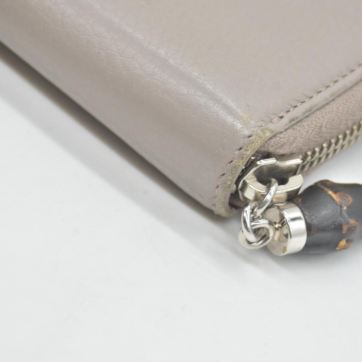 $660 Gucci Bamboo Tassel Continental Bamboo Accent Continental Wallet CONSIGNMENT