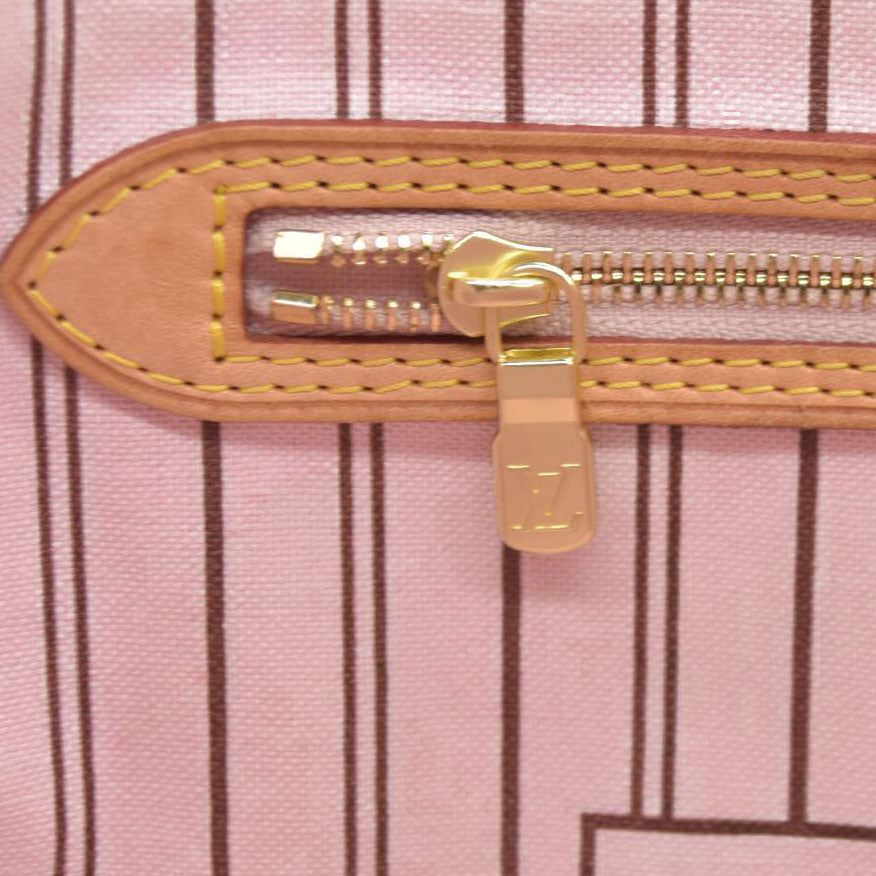 $2170 Louis Vuitton Neverfull MM Monogram Rose Ballerine