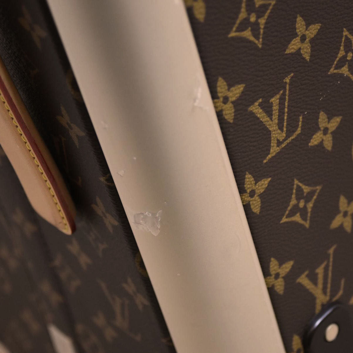 Louis Vuitton Monogram Horizon 70 Suitcase