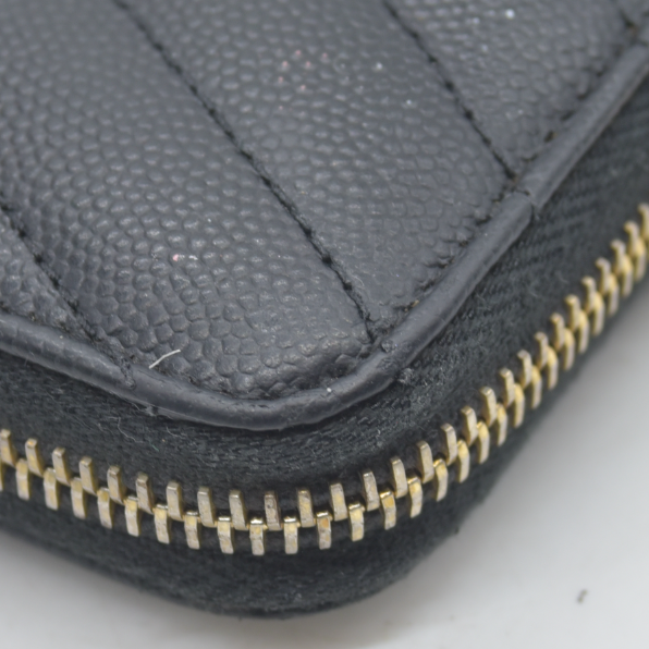 $950 Saint Laurent Grain De Poudre Matelasse Chevron Monogram Zip Around Wallet Black 2015