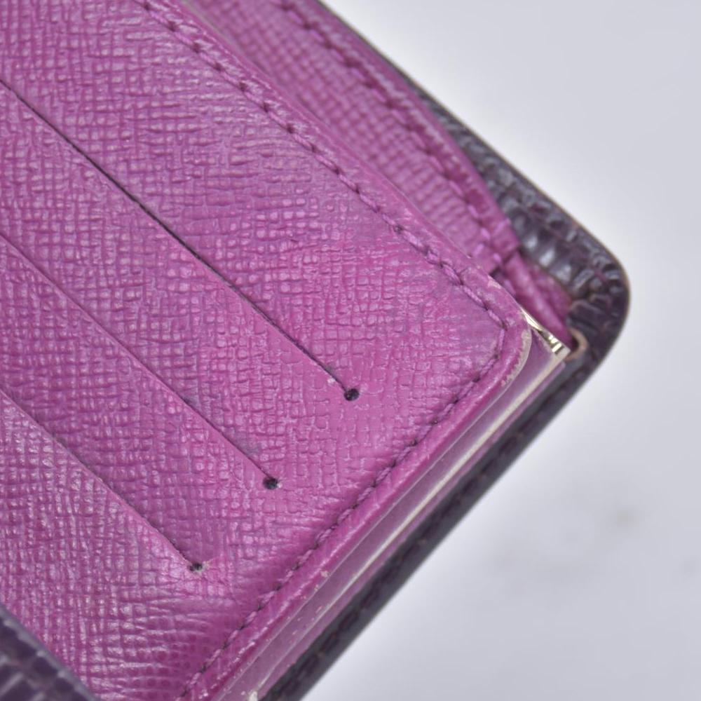 $830 2009 Louis Vuitton Epi Leather French Purse Wallet RI1069 CONSIGNMENT 10021241