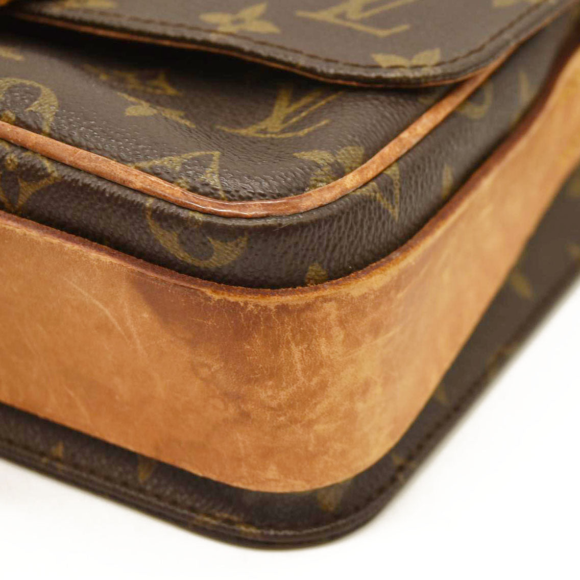 Louis Vuitton  Monogram Cartouchiere 26 	864SL