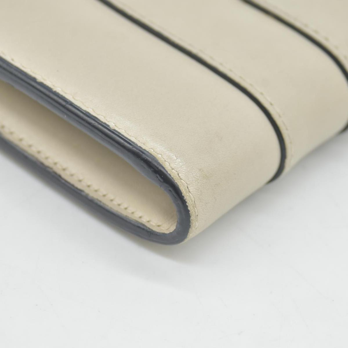 $840 Bvlgari Serpenti leather wallet CONSIGNMENT