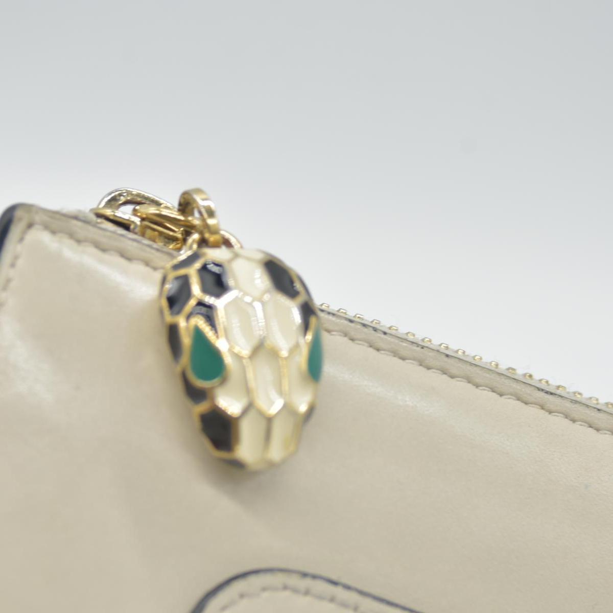 $840 Bvlgari Serpenti leather wallet CONSIGNMENT