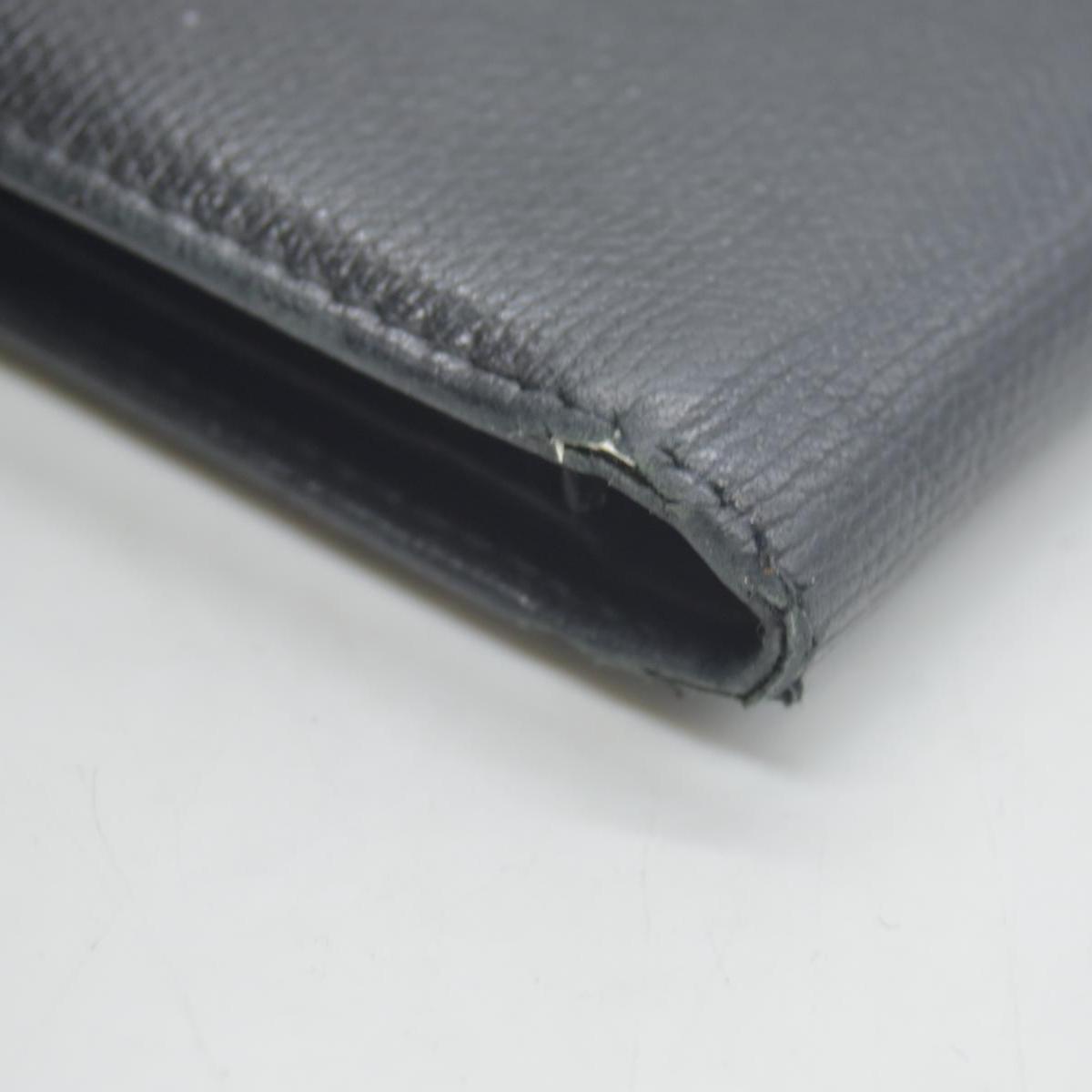 $925 Chanel  Interlocking CC Logo Leather Wallet CONSIGNMENT