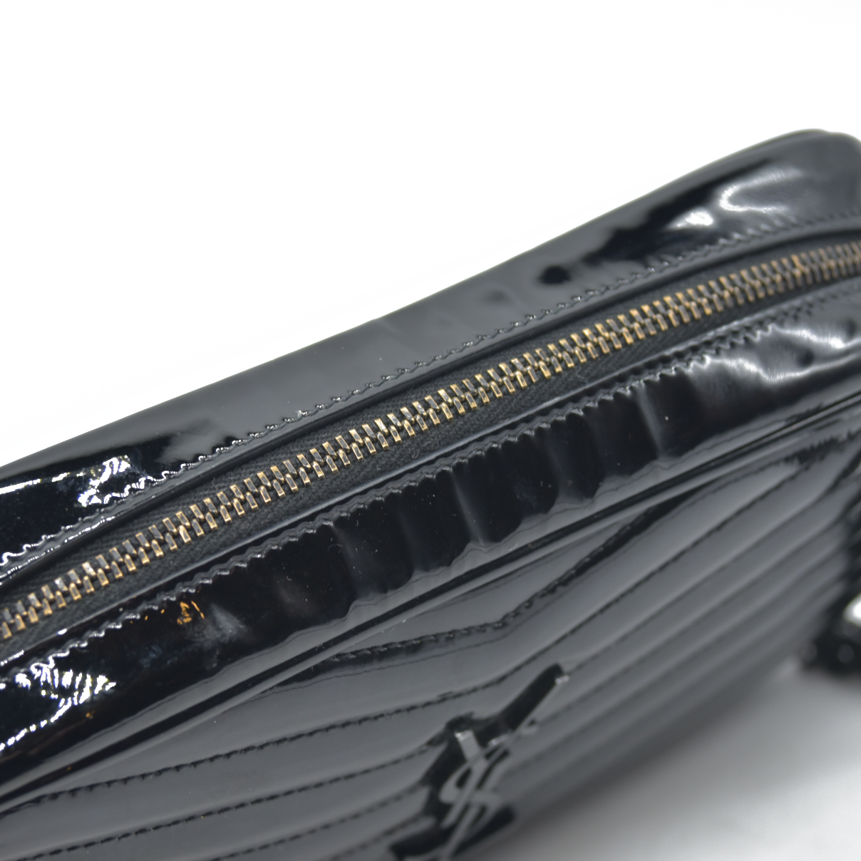 $1690 Saint Laurent Patent Leather Matelasse Monochrome Monogram Mini Lou Camera Bag Black