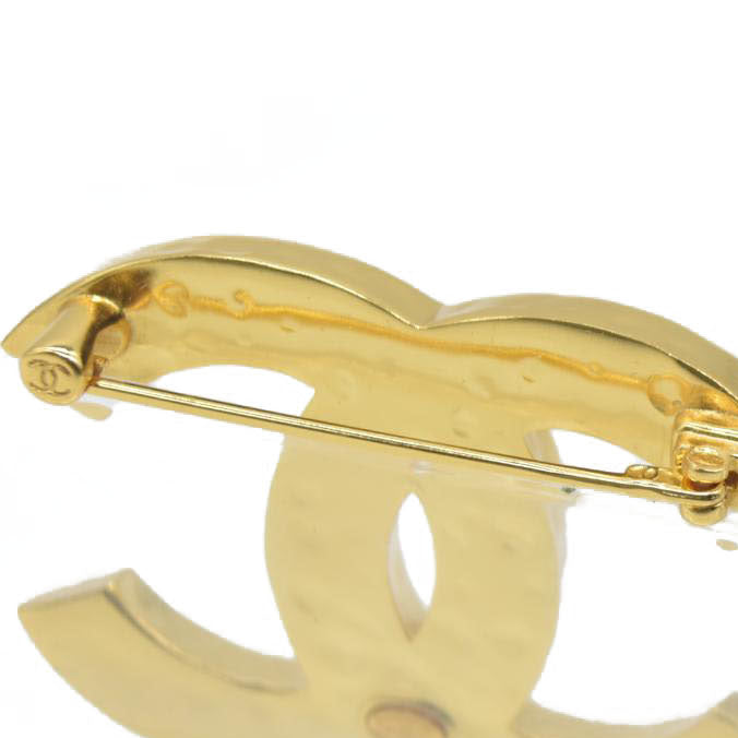 $995 Chanel Cruise 2023 Resin CC Logo Brooch