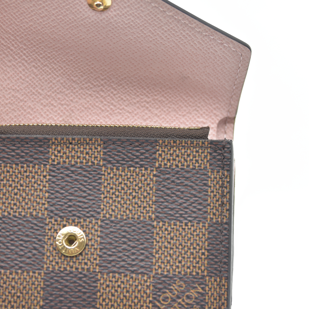 $605 LOUIS VUITTON Damier Ebene Zoe Wallet Rose Ballerine TA0129 2019