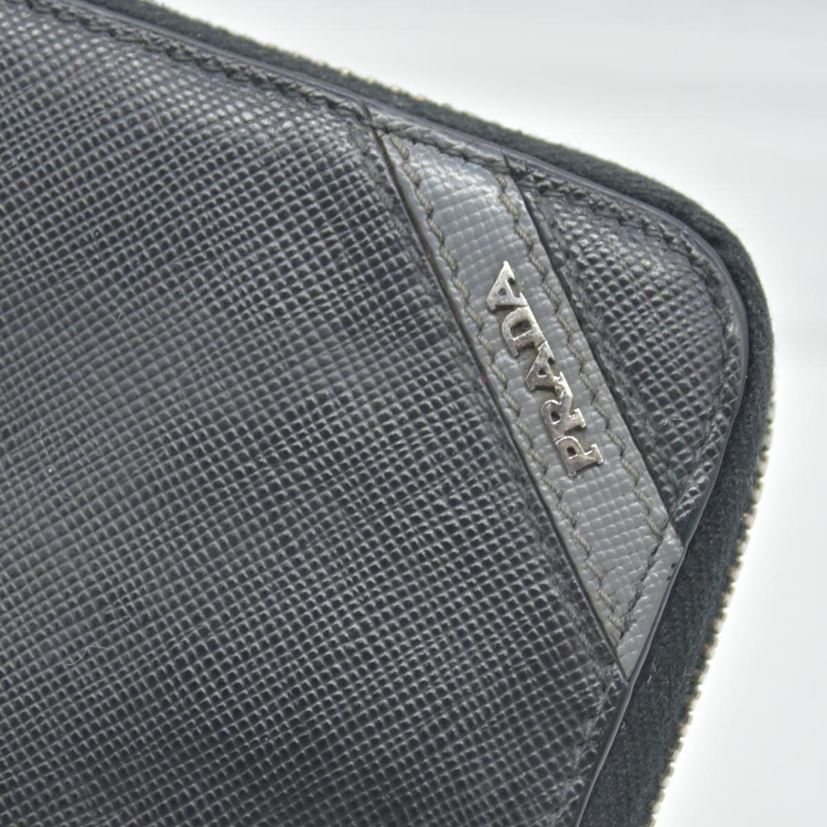 $1070 Prada Black Saffiano Leather Travel Zip Around Wallet CONSIGNMENT