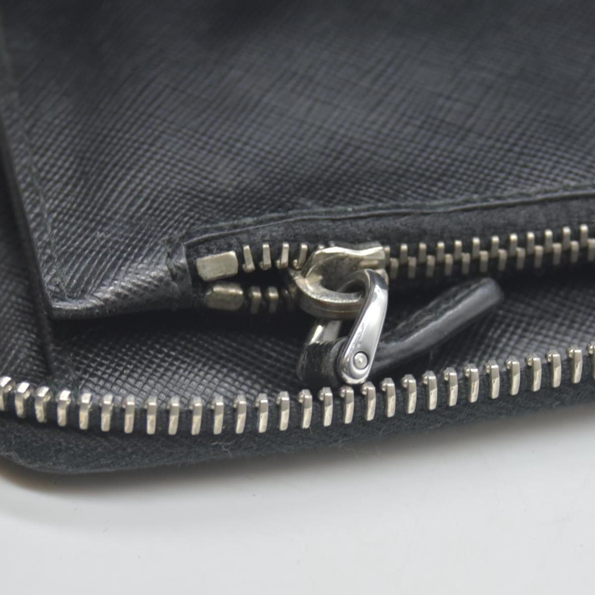 $1070 Prada Black Saffiano Leather Travel Zip Around Wallet CONSIGNMENT